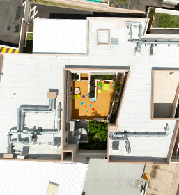 Vue du dessus de la crèche avec la cour intérieure